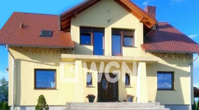 front ekskluzywnej rezydencji do sprzedaży w okolicach Legnicy