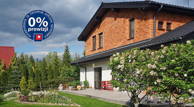widok od strony ogrodu na luksusową rezydencję do sprzedaży Wrocław (okolice)