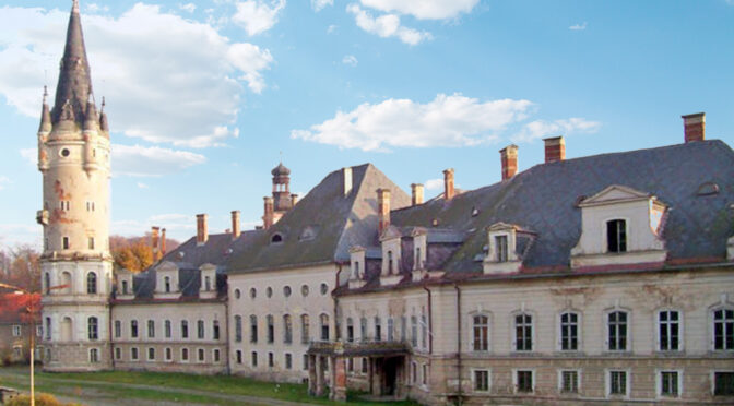 imponująca rozmachem bryła luksusowego pałacu do sprzedaży Dolny Śląsk