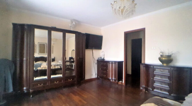 elegancki pokój dzienny w luksusowej rezydencji na sprzedaż Łódź