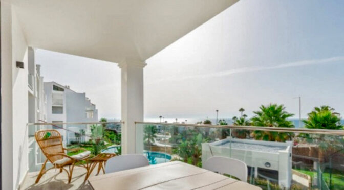 widokowy taras przy ekskluzywnym apartamencie na sprzedaż Hiszpania (Costa Del Sol, Kadyks)