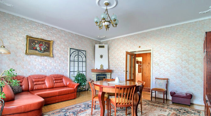 stylowy pokój gościnny w ekskluzywnej rezydencji na sprzedaż Częstochowa