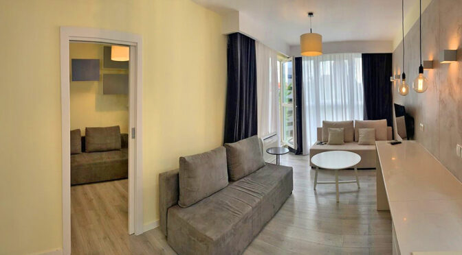 komfortowy pokój gościnny w luksusowym apartamencie na sprzedaż Wrocław