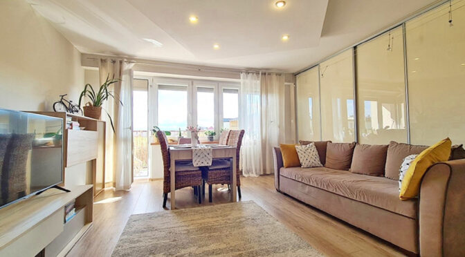 elegancki pokój dzienny w ekskluzywnym apartamencie do sprzedaży Wieluń