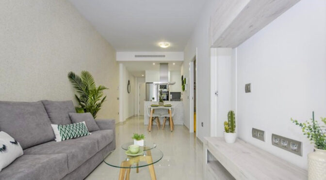 zaprojektowane w śródziemnomorskim stylu wnętrze ekskluzywnego apartamentu do sprzedaży Hiszpania (Torrevieja)