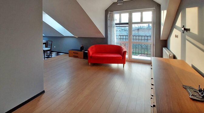 słoneczny salon w ekskluzywnym apartamencie do wynajęcia Piotrków Trybunalski