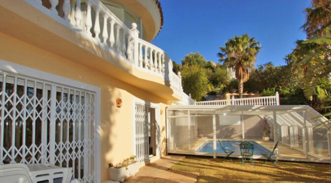 słoneczny taras przy luksusowej rezydencji do sprzedaży Hiszpania (Costa Del Sol Benalmadena, Fuengirola)