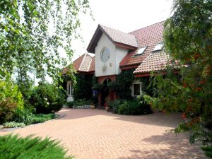 Read more about the article Wyjątkowa rezydencja w Kozikach na Mazurach