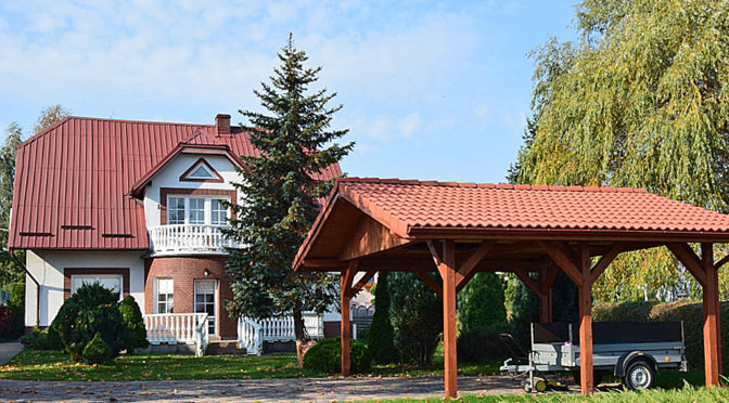 prestiżowa rezydencja na sprzedaż z wiatą Słupsk, widok od strony ogrodu