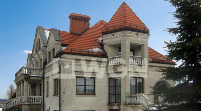 okazała bryła luksusowej rezydencji na sprzedaż Łódź (okolice)