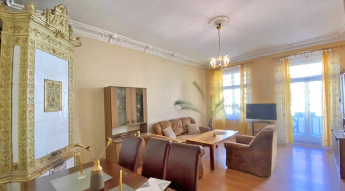 salon z kominkiem w luksusowym apartamencie do sprzedaż Legnica