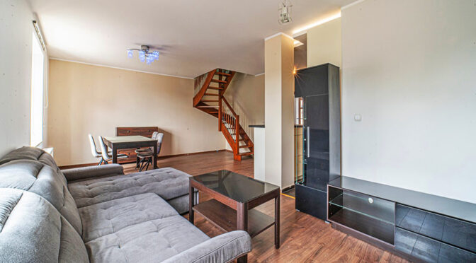 2-poziomowy salon w ekskluzywnym apartamencie na sprzedaż Bolesławiec