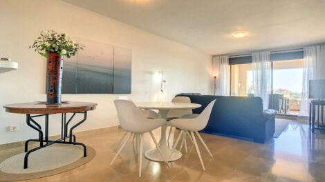 Read more about the article Apartament na sprzedaż Hiszpania (La Duquesa, Estepona)