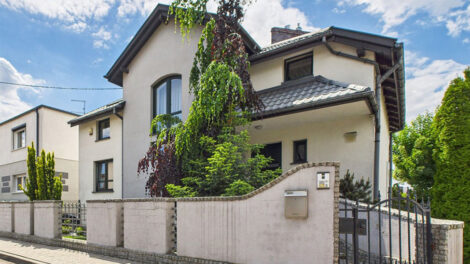 Read more about the article Rezydencja do sprzedaży Poznań (okolice)