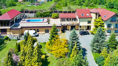 Read more about the article Rezydencja do sprzedaży Wałbrzych (okolice)