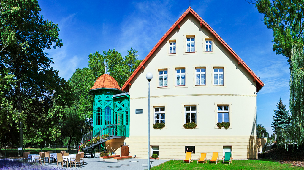 You are currently viewing Ekskluzywny dwór na sprzedaż Wrocław (okolice)