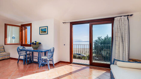 Read more about the article Apartament na sprzedaż Włochy (Golfo Aranci)