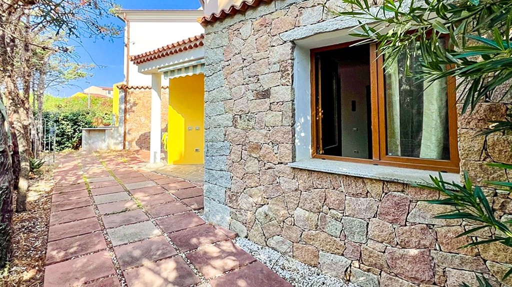 You are currently viewing Ekskluzywny dom na sprzedaż Włochy (Valledoria)