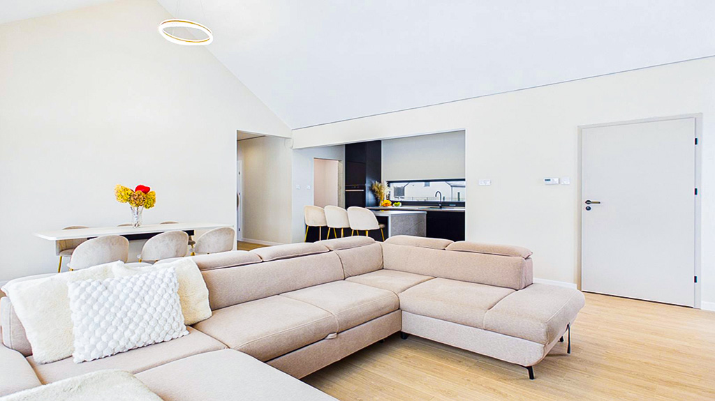 You are currently viewing Rezydencja na sprzedaż Legnica (okolice)